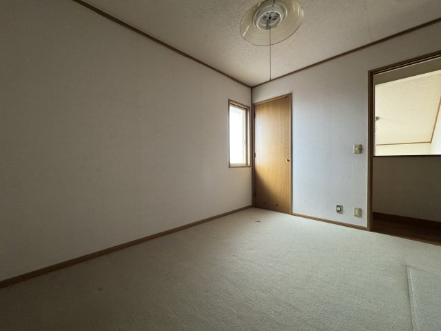 神戸市西区美賀多台3丁目　戸建の洋室