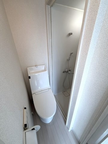 グリフィンドール中野のトイレ|落ち着いた色調のトイレです