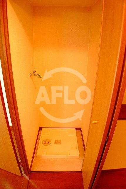 リーガル西長堀の洗面所|リーガル西長堀　洗濯機置き場