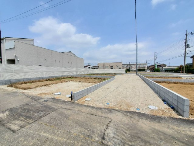 北葛飾郡松伏町　松伏　新築戸建　全6棟の前面道路含む現地写真|前面道路含む現地写真です