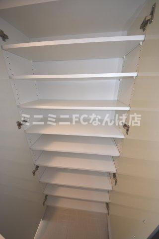 S-RESIDENCE難波Brillerの玄関