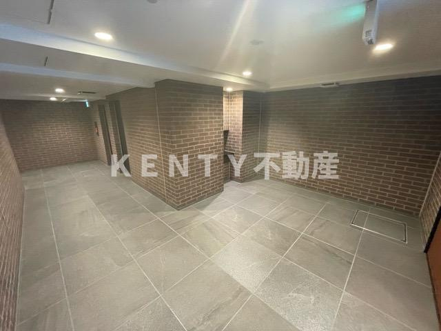 【駐車場】 | ラクラス旗の台 | 駐車場があるので、車を買う予定の方も安心です