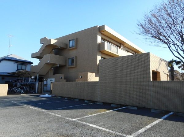 欅ハイム弐番館の駐車場