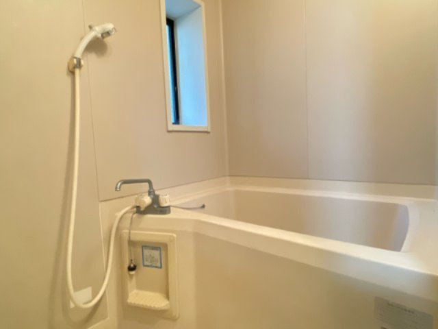 ヘスティアBの浴室|別部屋同間取りの写真です。