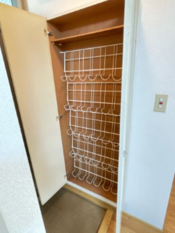 ヘスティアBの収納|別部屋同間取りの写真です。