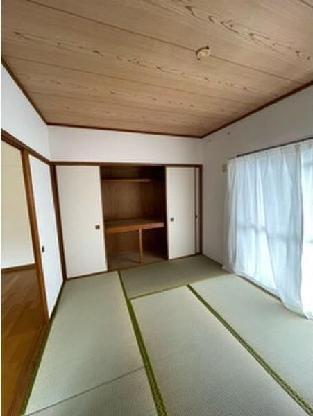 サンエステート浅井の和室