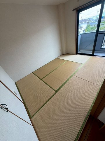グリーンハイツAの和室
