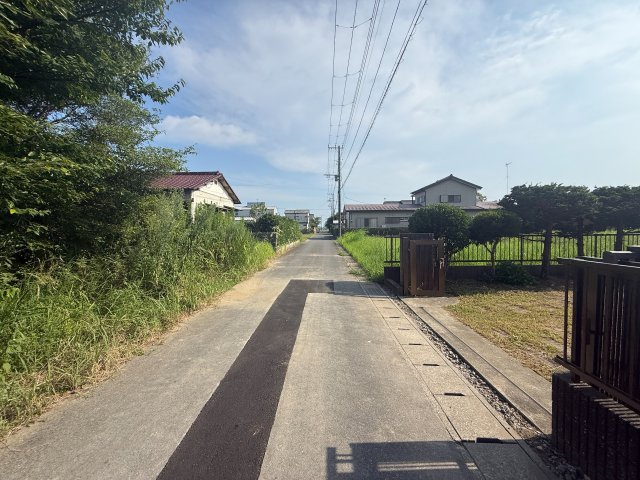 【前面道路含む現地写真】 | 長生郡一宮町一宮　ウッドテイスト　4LDK 
