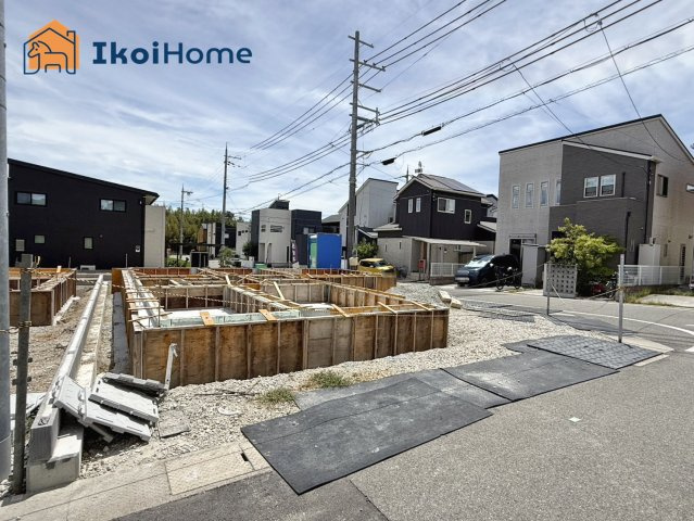 明石市大久保町松陰山手　全6棟4号棟　新築戸建のエントランス|～ご見学に関して～平日や夜間でもご案内可能。決まったお時間で身動きが取れない方も臨機応変に対応します