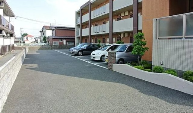 SERAPIS BEYの駐車場
