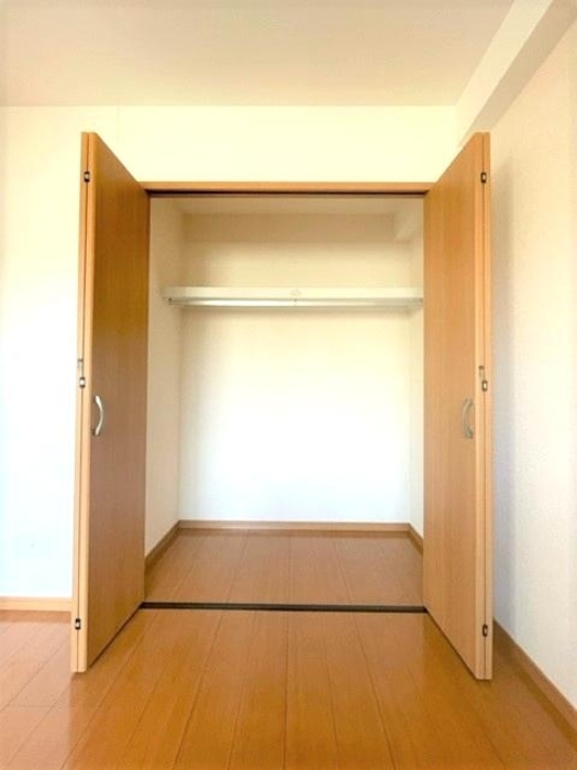 ＲＯＯＭ ＢＯＷＷＯＷの収納|クローゼット