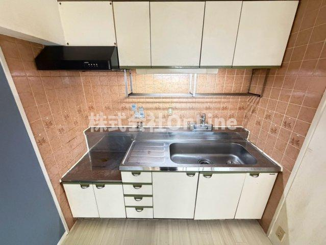 八尾市北本町２丁目の賃貸マンションのキッチン