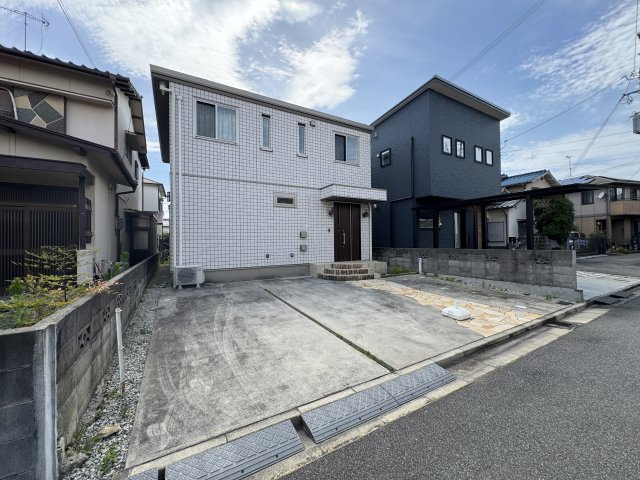 明石市魚住町西岡戸建の外観