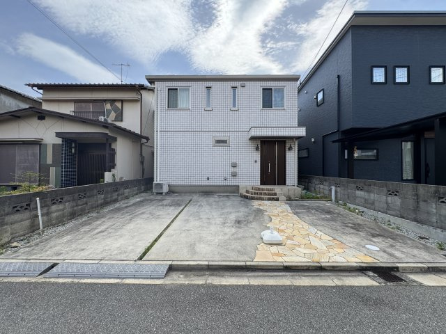 明石市魚住町西岡戸建の外観