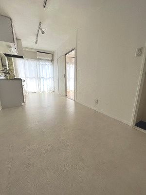 東山マンションの居間・リビング