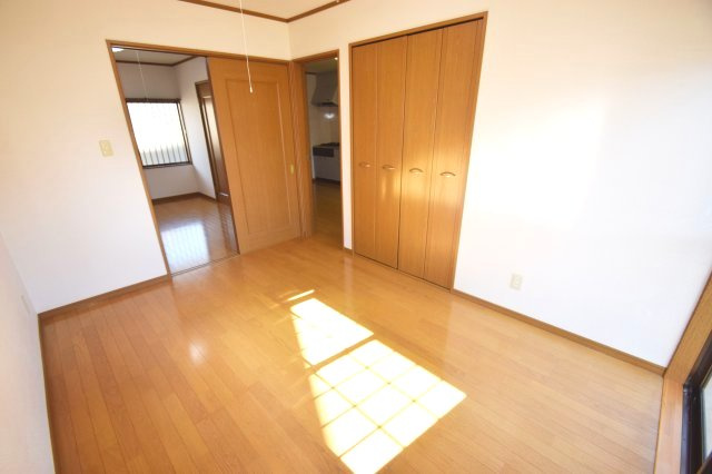 【寝室】 | 使い勝手のいい寝室です