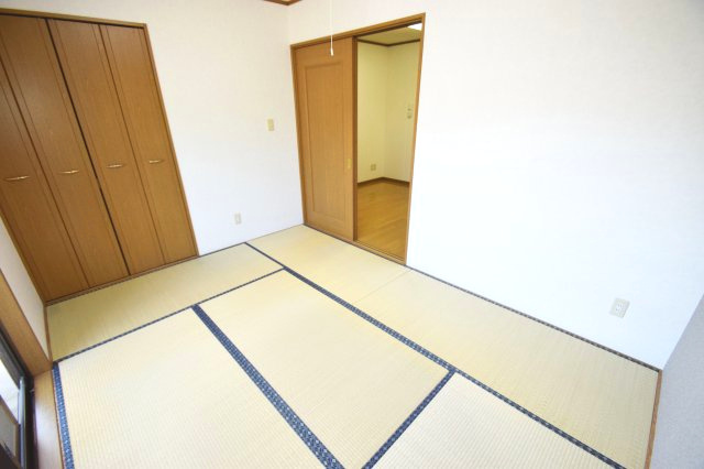 【和室】 | 畳の上でゆっくりとくつろげる和室です