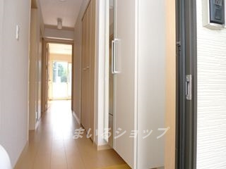 セントラル三田の玄関