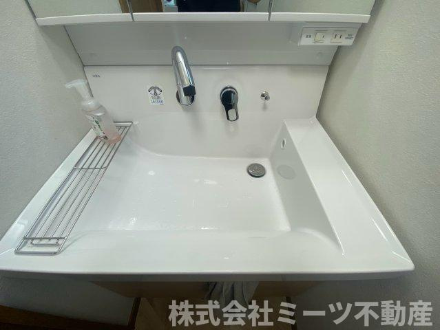 友井二丁目　中古戸建　2180の独立洗面台