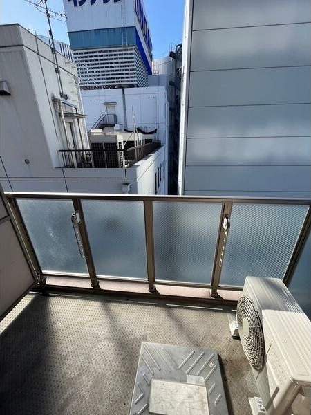 CITY SPIRE 名駅前のバルコニー