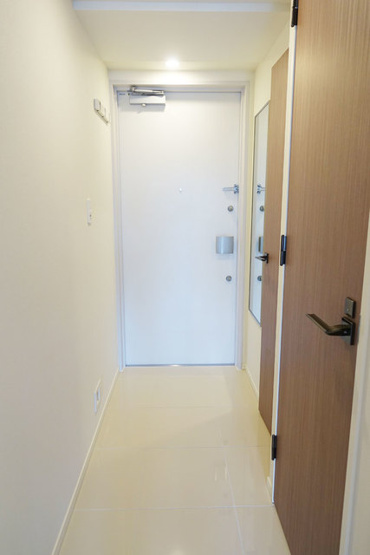 【玄関】 | パークアクシス南青山七丁目 | ※写真は同タイプ住戸です。