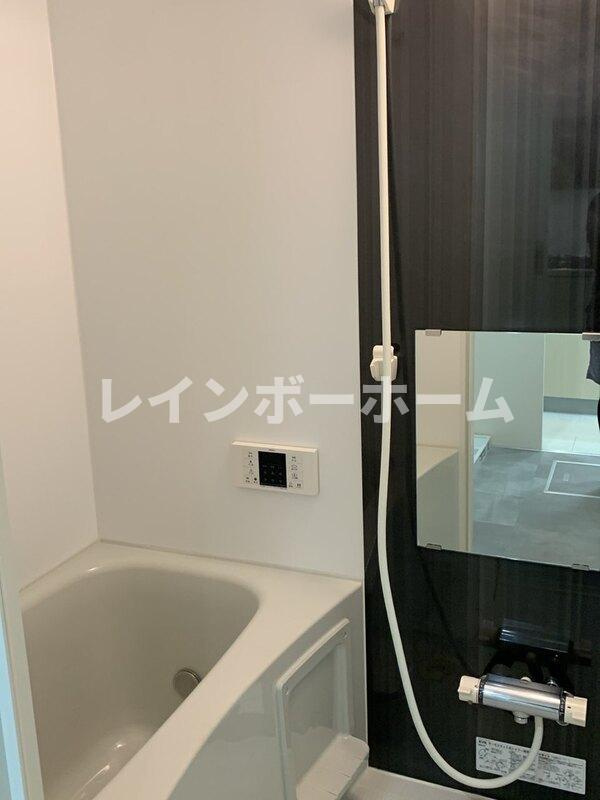 グローベルメゾン綾瀬　仲介手数料（賃料の1.10ヵ月）の50％OFF対象物件！の浴室|日々の暮らしに欠かせないお風呂です