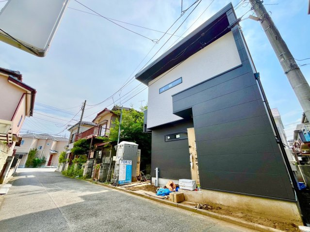 【仲介手数料無料】志木市下宗岡第2期の前面道路含む現地写真