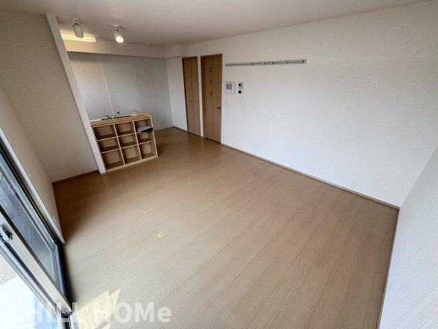 グランソレイユの居間・リビング|他社様掲載物件もまとめてご紹介、ご案内可能です(^^)/