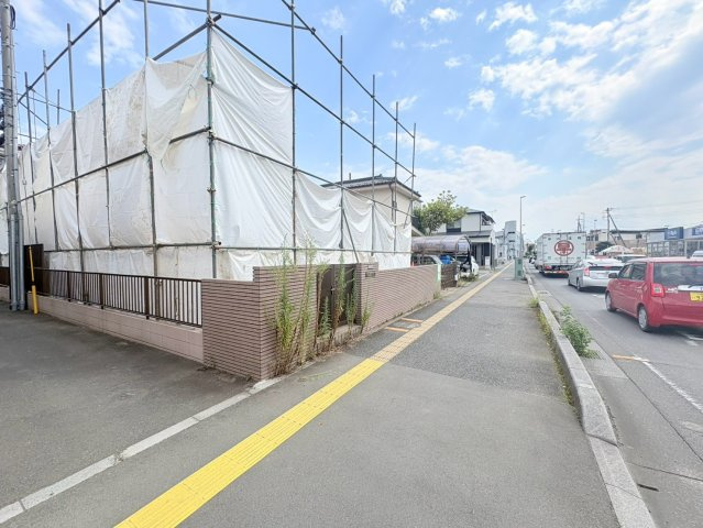 川越市新宿町6丁目　建築条件なし売地　東武東上線『川越駅』徒歩19分　【新宿小学区】の前面道路含む現地写真