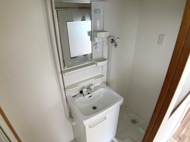 BLAN CUBE西山の洗面所|独立洗面台も完備してます