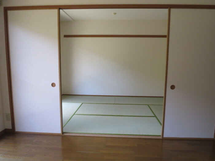 グランドール北小金の寝室