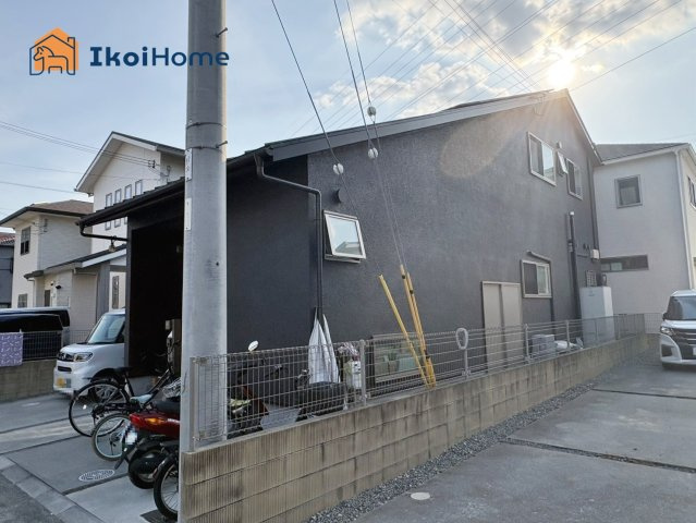 神戸市西区玉津町今津　中古戸建のエントランス|●年中無休：当日予約可●弊社独自の「自己資金0円プラン」もあります。ご相談承ります！