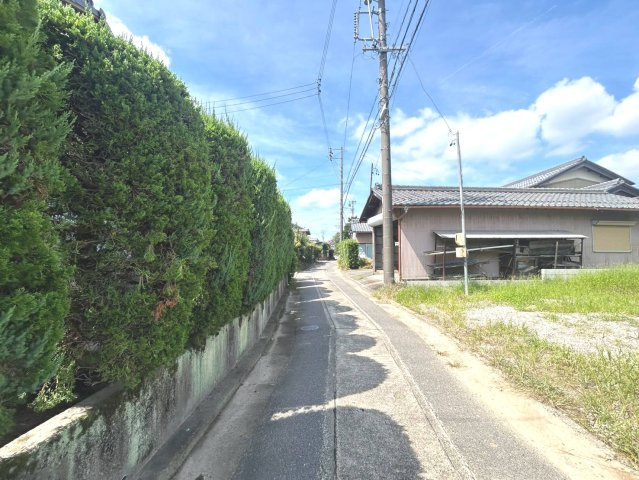 リーブルガーデン　一宮市萩原町西御堂　全3区画分譲の前面道路含む現地写真|「現地（2026年9月18日）撮影」　
■前面道路　
■ヤマダ不動産　株式会社リライフ