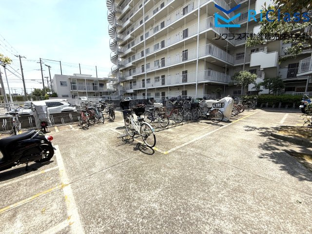 グランドプラザ御崎公園の駐輪場|駐輪場です