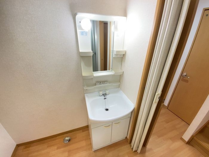 ユニフレックス南高江の独立洗面台