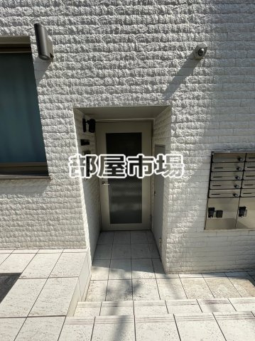 チャルテ入谷のエントランス