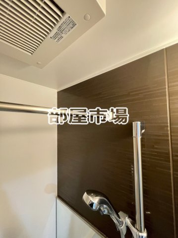 チャルテ入谷の浴室|浴室乾燥機