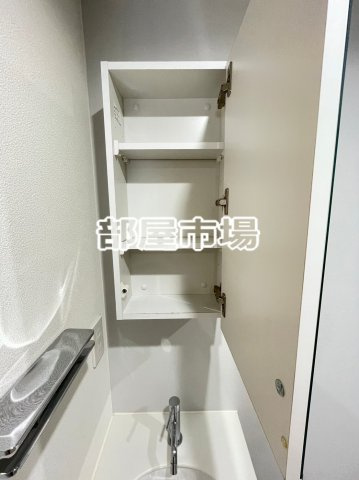チャルテ入谷の洗面所|収納
