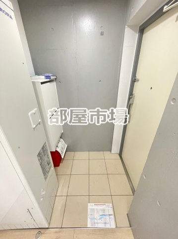 チャルテ入谷の玄関