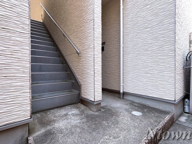 【エントランス】 | ハーモニーテラス烏森町 | 清潔なエントランスです