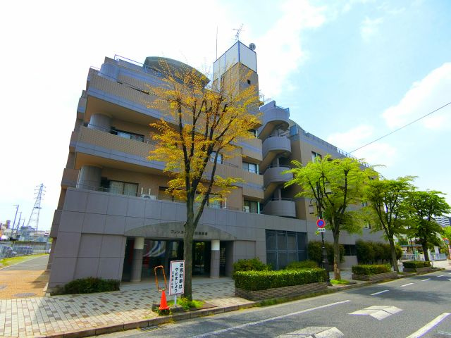 フォンターナ狭山遊園前の外観