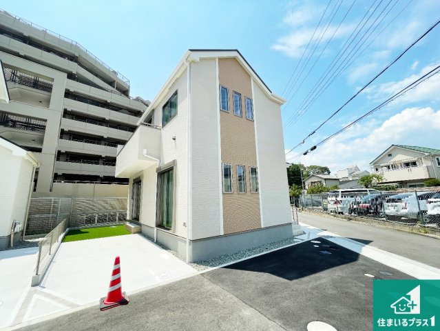 尼崎市西昆陽　新築一戸建ての外観|お客様に長く安心して住んでいだだける事にこだわった家づくり！住んでからのアフターサービスにもしっかりと取り組んでいます！