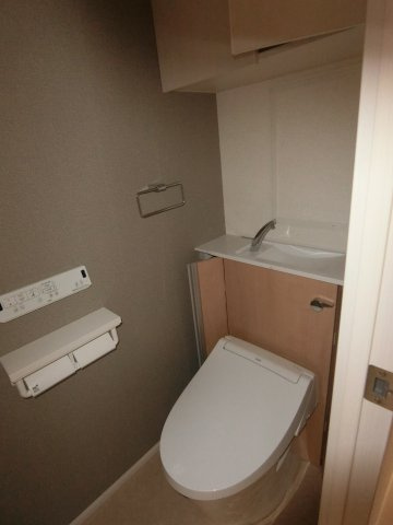 AHKS『アークス』のトイレ|他のお部屋の参考写真となります。