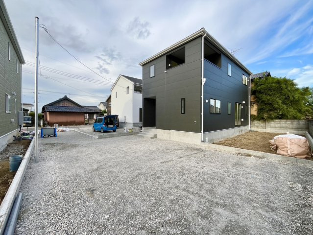 【Cradle Garden】　下妻市二本紀　第２　全3邸の外観|カースペース並列2台駐車可♪
2026年9月撮影