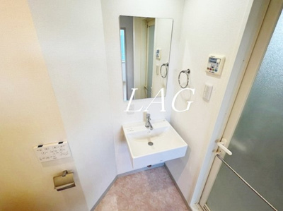 【洗面所】 | アイフォート千住曙町 | 洗面台です。