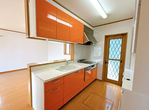 斐川町富村　中古戸建のキッチン