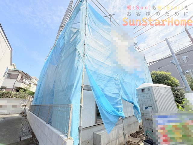 【サンスターホーム】福生市加美平3丁目　南東側角地新築戸建の外観