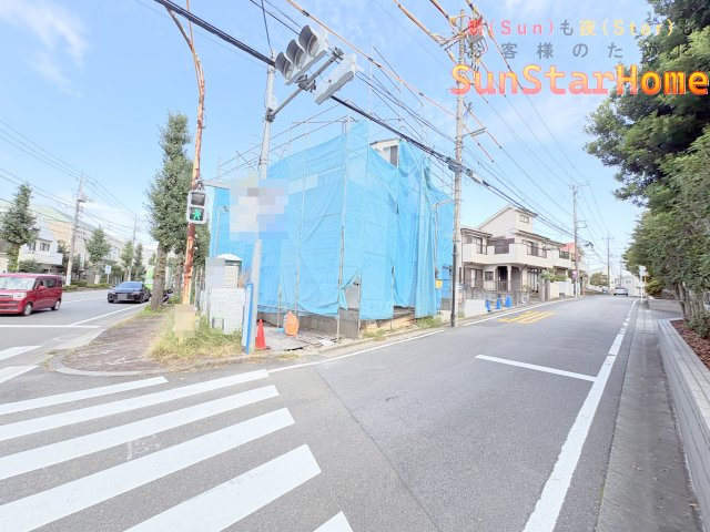 【サンスターホーム】福生市加美平3丁目　南東側角地新築戸建の外観