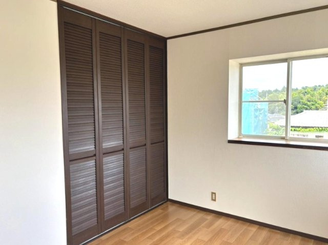 富里市根木名　中古戸建の洋室|内装リフォーム令和8年7月 ４LDK　リビング約16帖 富里市立根木名小学校徒歩約10分 本下水