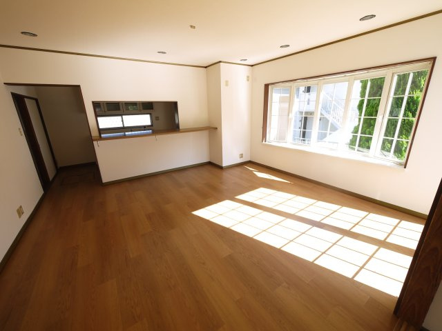 富里市根木名　中古戸建の居間・リビング|内装リフォーム令和8年7月 ４LDK　リビング約16帖 富里市立根木名小学校徒歩約10分 本下水